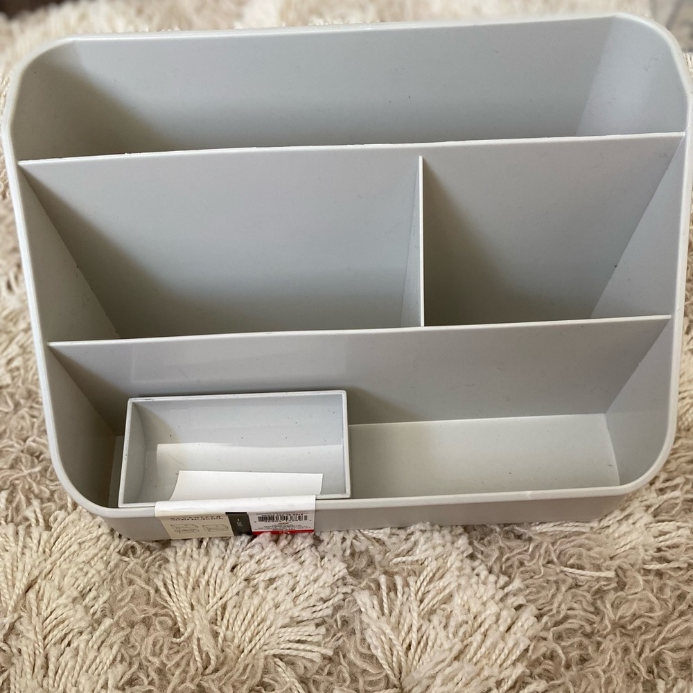 1 makeup organizer